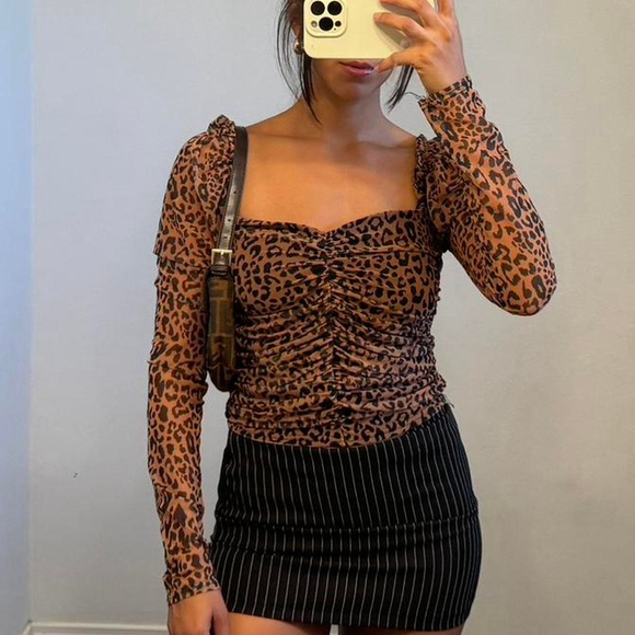 crop top - Picture 3 of 5